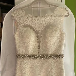 Stunning Rebecca Ingram wedding gown. Champagne.